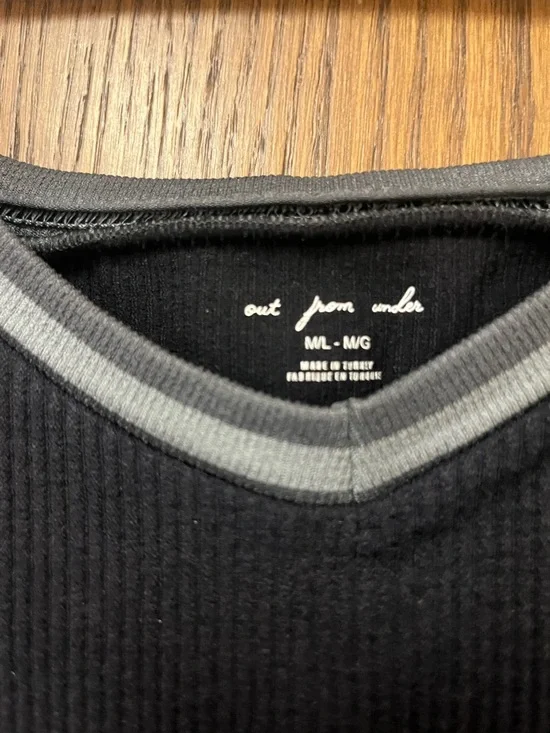 Like New Urban Outfitters Black Cropped Ribbed Tank with Gray Trim - Picture 3 of 3